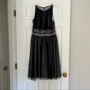 JS BOUTIQUE TILLE BLACK/SILVER DRESS